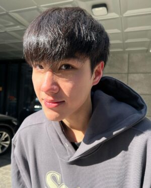 Trai Nimtawat Instagram - หนาวววววว 🥶
