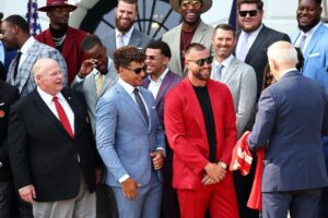 Travis Kelce Instagram - What an honor!! 🇺🇸 #chiefskingdom