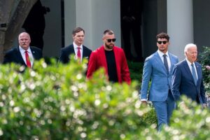 Travis Kelce Instagram - What an honor!! 🇺🇸 #chiefskingdom