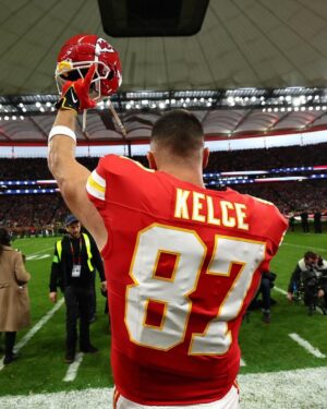 Travis Kelce Instagram - Only half way there 😤