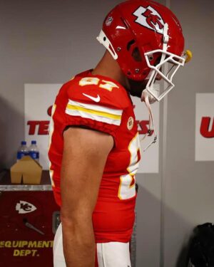 Travis Kelce Instagram - Only half way there 😤
