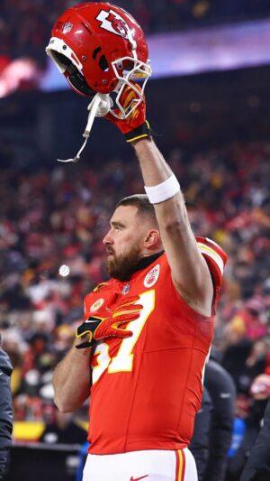 Travis Kelce Instagram - So icy gang 🥶