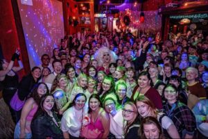 Trixie Mattel Instagram - hard to find me bc so petite