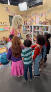 Trixie Mattel Instagram - I vowed to never do drag queen story hour but the material was too compelling. @jimmykimmellive Jimmy Kimmel Live