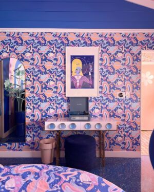 Trixie Mattel Instagram - 7 Rooms. 7 Themes. Which one is your favorite? Book your stay now at trixiemotel.com 💞

🦩 Pink Flamingo
❤️ Queen of Hearts
🛸 Atomic Bombshell
🌸 Flower Power
🐄 Yeehaw Cowgirl
🌴 Malibu Barbara
🍯 Oh Honeymoon

📸: @aprettycoolhoteltour