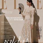 Tuba Büyüküstün Instagram - 🤍 ・・・ Yaşadığı her an ve deneyimle kendini tanıma yolculuğunda yeni keşifler yapan, dün olduğu insandan bugüne göçen, dönüşen ve gelişen bu derin ruhlu kadının dantel yelpazenin arkasından bize bakan gözlerindeki anlama kapılmamak, kurşuni bulutlardan sızan bir parça güneş ışığıyla aşk yaşayacak kadar coşkulu hayat heyecanına imrenmemek elde değil. @tubabustun.official @dior @elleturkiye #işbirliği #tubabüyüküstün #dior Röportaj: @meldanar13 Video: @yongwkim Moda Direktörü: @asilasli Moda Editörü: @lara_backmender / @artdeptagency Saç: @laurenpalmersmith / @forwardartists Makyaj: kathyjeung / @forwardartists Prodüktör: @akocman /@Productionising Dijital Teknisyen: Tyler Jennings Moda Direktörü Asistanı: @damlareisoglu Moda Editörü Asistanı: Lauren Watney Prodüksiyon Asistanı: Chad Viereck