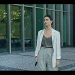 Tuba Büyüküstün Instagram - #Repost @netflixturkiye ・・・ Ben Ayvalık’a doğru bir yolculuğa çıkıyorum. #ZeytinAğacı 28 Temmuz’da sadece Netflix’te.
