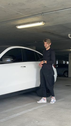 Twan Kuyper Instagram - I think i ruined their video 🫠