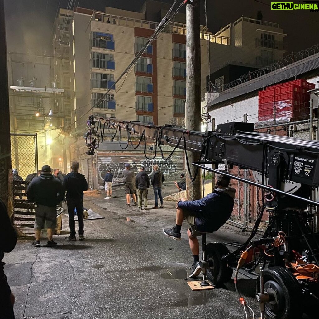 Tyler Hoechlin Instagram - Superman & Lois night shoots. Only one month of filming left for Season 3!