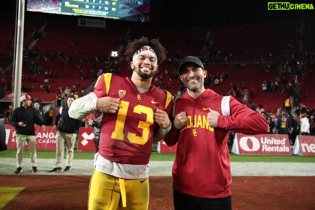 Tyler Hoechlin Instagram - Watching @ayeeecaleb play this season has been somethin’ special. Go get ‘em tonight, #Heisman. I mean #He13man. I mean #Superman…. The expansion of the multiverse continues. Bring it home Trojans! And thanks to the @trojanknights and all the fans in the front row for keepin’ it loud and supporting @usc.fb . #FightOn! ✌🏼