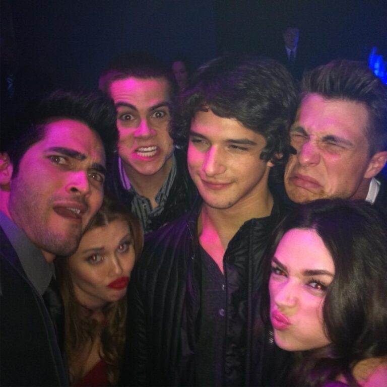 Tyler Hoechlin Instagram - In honor of the very last episode of #TeenWolf airing tonight, here's one of the oldest photos on my phone from our very first event as a cast, February 2011. I love these people and all the ones that aren't in this photo that made this show, and more importantly my life, what is has been for the last 7 years. Love you all. Hope you enjoy(ed) the show. @tylerposey58 @dylanobrien @crystalmreed @coltonlhaynes @hollandroden @ianbohen @jrbourne1111 @lindenashby @melissaponzio1 @therealsinquawalls @gagegolightly @danielsharman @shelleyhennig @the_ryan_kelley @thehaleywebb @meagantandy @ornyadams