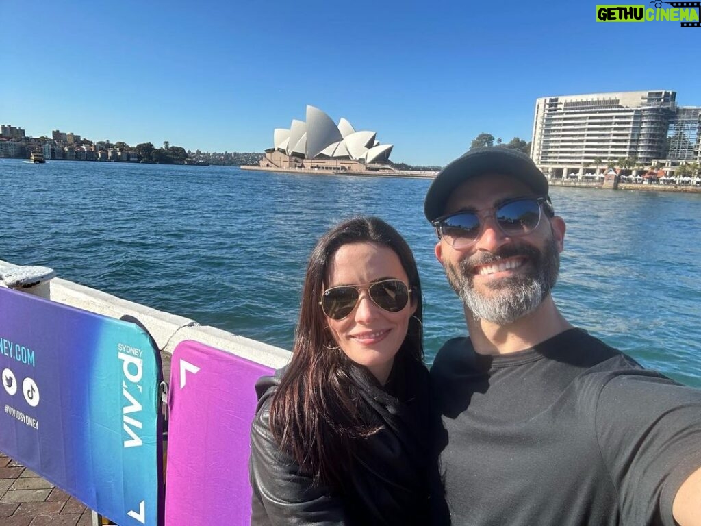 Tyler Hoechlin Instagram - After tackling corruption and thwarting assured multi-universal annihilation, Lois and Clark are finally taking a long, well deserved vacation… before doing it all over again. Season 4 is coming. #SupermanAndLois @bitsietulloch @cwsupermanandlois And a new episode tonight! With the exceptional @cudlitz as Lex Luthor. Can’t wait for you all to see it.