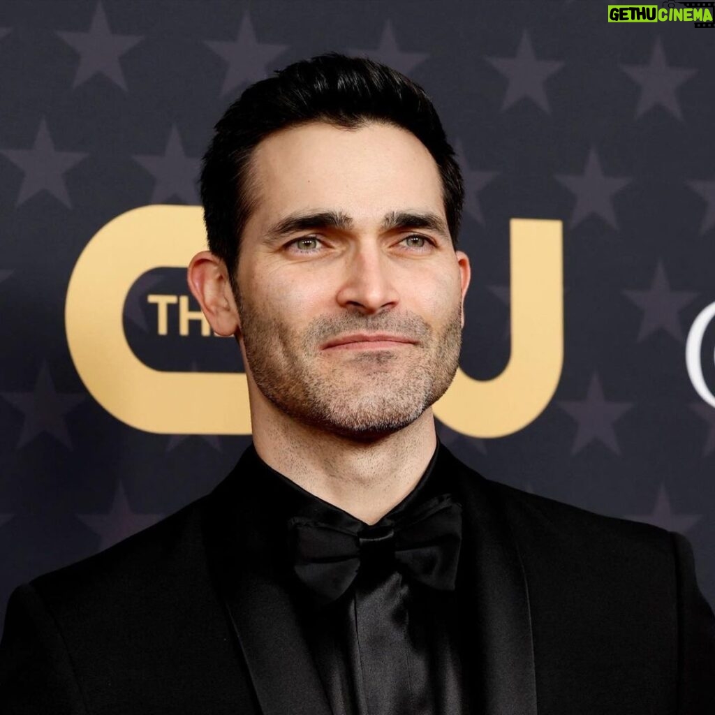 Tyler Hoechlin Instagram - That thing that happened three weeks ago… Had a great time celebrating some amazing films, series, and artists at the @criticschoice awards. So grateful for the time to see friends I don’t see often enough, and to reunite with some I haven’t seen in way too long.