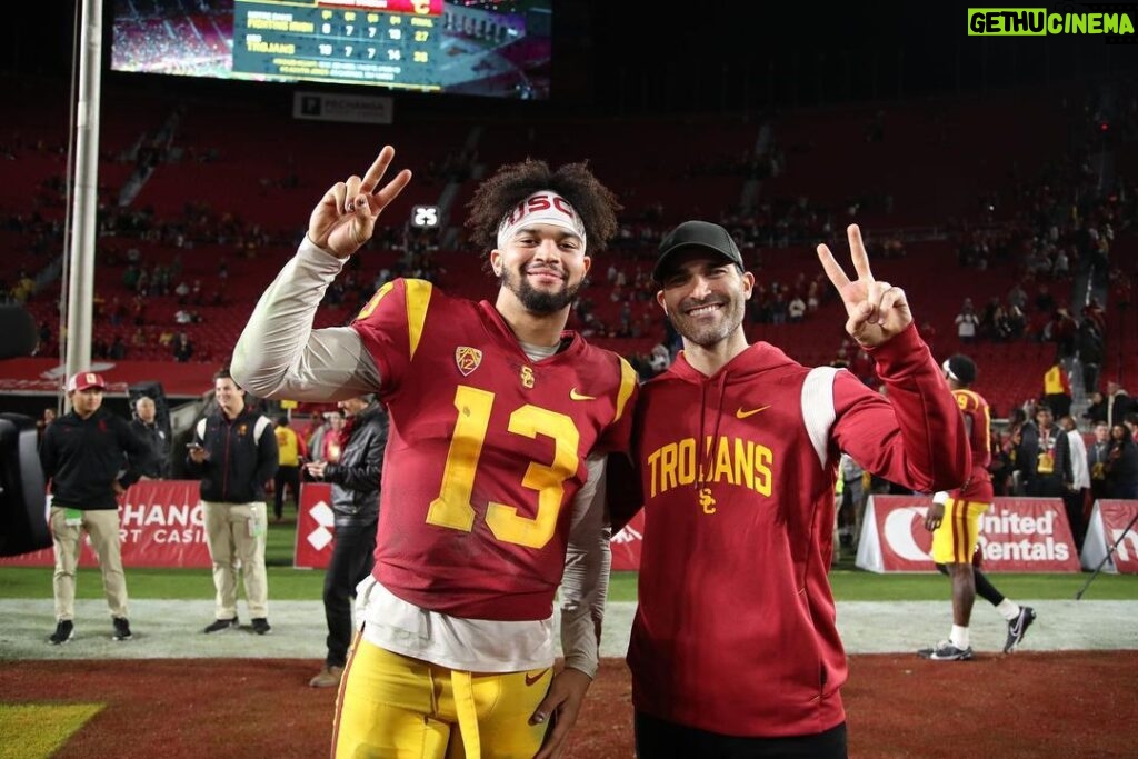 Tyler Hoechlin Instagram - Watching @ayeeecaleb play this season has been somethin’ special. Go get ‘em tonight, #Heisman. I mean #He13man. I mean #Superman…. The expansion of the multiverse continues. Bring it home Trojans! And thanks to the @trojanknights and all the fans in the front row for keepin’ it loud and supporting @usc.fb . #FightOn! ✌🏼
