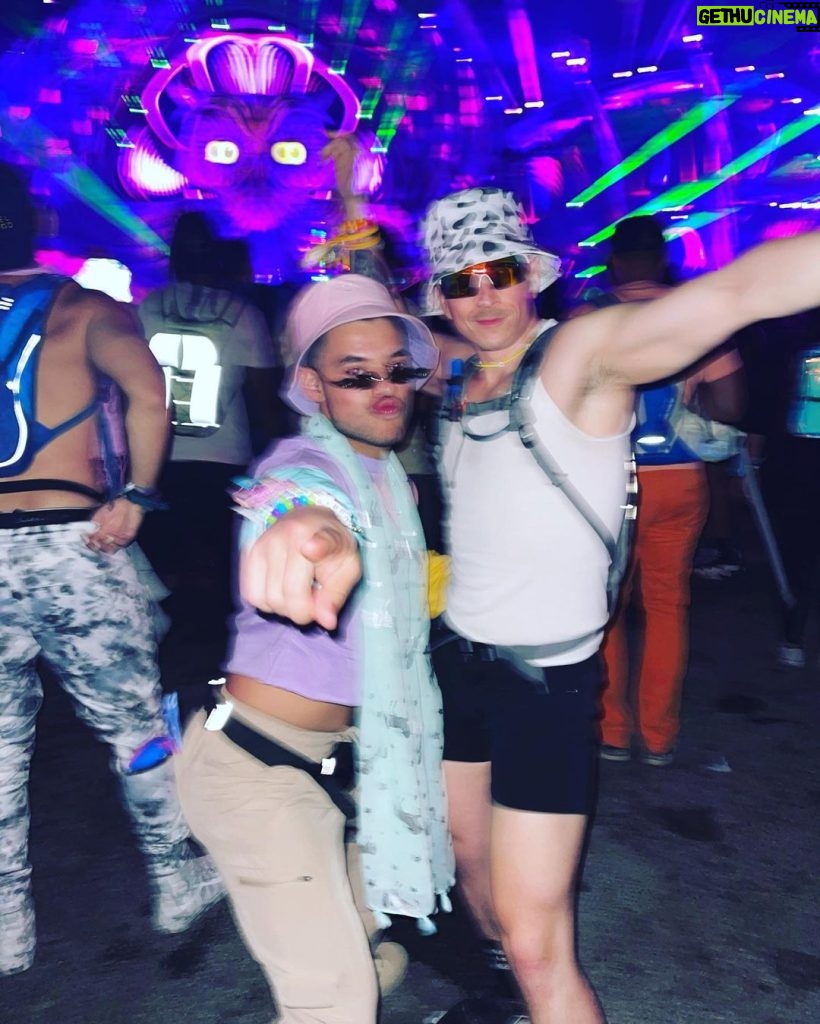 Tyler Oakley Instagram - first #EDC was worth the wait. so many giggles & wiggles, & #campEDC was the best vibe. catch me in the neon garden all day every day 😵‍💫⚡️🧚🏼‍♀️ Las Vegas, Nevada