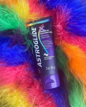 Tyler Oakley Instagram - who’s ready to slip n’ slide? 🤪
.
This month, I’m so excited to be partnering with ASTROGLIDE for their Pride Month celebrations. They’re partnering with & donating to local LGBTQ+ community centers and restaurants/bars in LA - putting money back into our community and helping those in need.
. 
Make sure to follow @astroglideofficial to enter to win an ASTROGLIDE prize pack!!
.
Contest details: For a chance to win an ASTROGLIDE prize pack, all you need to do is: 1. Follow @astroglideofficial 2. Tag a friend in a comments (multiple comments accepted) 3. Enter by 6/18 at 11:59pm PT (Must have U.S. based shipping address and be 18+ to be eligible to win) #ad