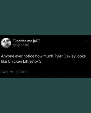 Tyler Oakley Instagram - crack these eggs, henny 🍳🐓