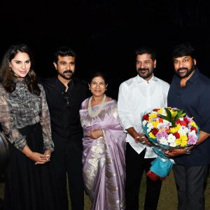 Upasana Kamineni Instagram - An unforgettable evening to celebrate Mamaya’s Padma Vibhushan Award hosted by Mom & Dad . 🌟 It was an honour to have the dynamic presence of our esteemed Chief Minister at home.
@chiranjeevikonidela @revanthofficial @shobanakamineni @alwaysramcharan