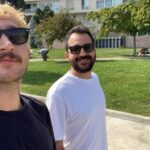 Uraz Kaygılaroğlu Instagram - @ffiratco doğum günü kutlama postu. iyi dilek ve önerilerinizi bu postun altında topluyoruz. ben başlıyorum, nice yaşlara sevgili dostum🥳🖤