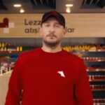 Uraz Kaygılaroğlu Instagram - Petrol Ofisi, taptaze Tchibo kahveleriyle molalarınıza keyif katmaya hazır. #PetrolOfisi #BugündenYarınaHazır