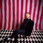 Uraz Kaygılaroğlu Instagram - Kırmızının en canlı tonundan siyah ve beyazın kontrastına… Uraz Kaygılaroğlu’nun yeni yıl stilinde favoriniz hangisi? Beymen x Magnet Quarterly  @urazka @beymen @magnetquarterly   Genel Yayın Yönetmeni / Editor in Chief: @iremsent & @selimcancelik Dijital İçerik Direktörü / Digital Content Director: @gokinunal Yayın Direktörü / Publishing Director: @ebubekir.elkatmis Fotoğraf / Photography: @jiyankizilboga Fotoğraf Asistanı / Photography Assistant: @dogasucu @hasandoganayy Furkan Kumaş Styling: @muhammetbozkurtt Styling Asistanı / Styling Assistant: @dilara__isik Prop Stylist: @dilaragulsenates Prop Stylist Asistanı / Prop Stylist Assistant: @keremtugman @ecemsahbazlar Saç / Hair: @mutluahmet.sinan Saç Asistanı / Hair Asisstant: @rojinbotaann Makyaj / Make-Up: @cananhzl Makyaj Asistanı / Make-Up Asisstant: @emircankzc Prodüksiyon / Production: @mugesarioglu Prodüksiyon Asistanı / Production Asisstant: @yaseminpala1 Jonglör / Juggler: @talhakav #LetsPlay #BeymenxMagnetQuarterly #Balmain #Valentino