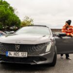 Uraz Kaygılaroğlu Instagram - Bu göz alıcılık halis mi? Yeni #Peugeot508 #GözAlıcıSürüş @peugeotturkiye