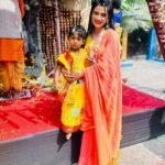 Ushasi Ray Instagram - Mandatory Saraswati pujo special chobi 💛💛🧡🧡 Kolkata