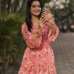 Ushasi Ray Instagram - 🎀🩷💖👚👛💝👠💐 Pictures by @anindya.sahaindia For @calcuttatimes @timesfreshface judging day
