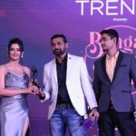 Ushasi Ray Instagram - Priceless moments...one of the best of my life..thank you @iwmbuzz for awarding me as Fashion Fresh Face of the year at #BengalsMostStylish..thanks for the love and support. Fairfield by Marriott Kolkata