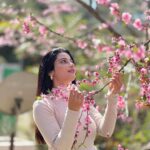 Ushasi Ray Instagram - 🌸🌸🌸🌸🌸 📸 @yudhajit_dey 📍 @chhotahaazribytherajbaribawali Mim Tea Estate, Sukhia, Darjeeling, West Bengal, India.