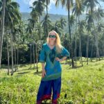 Valentina Shevchenko Instagram - Jungle of coconut trees 🌴🥥 And fresh made #coconutoil right from the local farm 🥰 #Thailand #Samui #Travel Koh Samui Island, Thailand