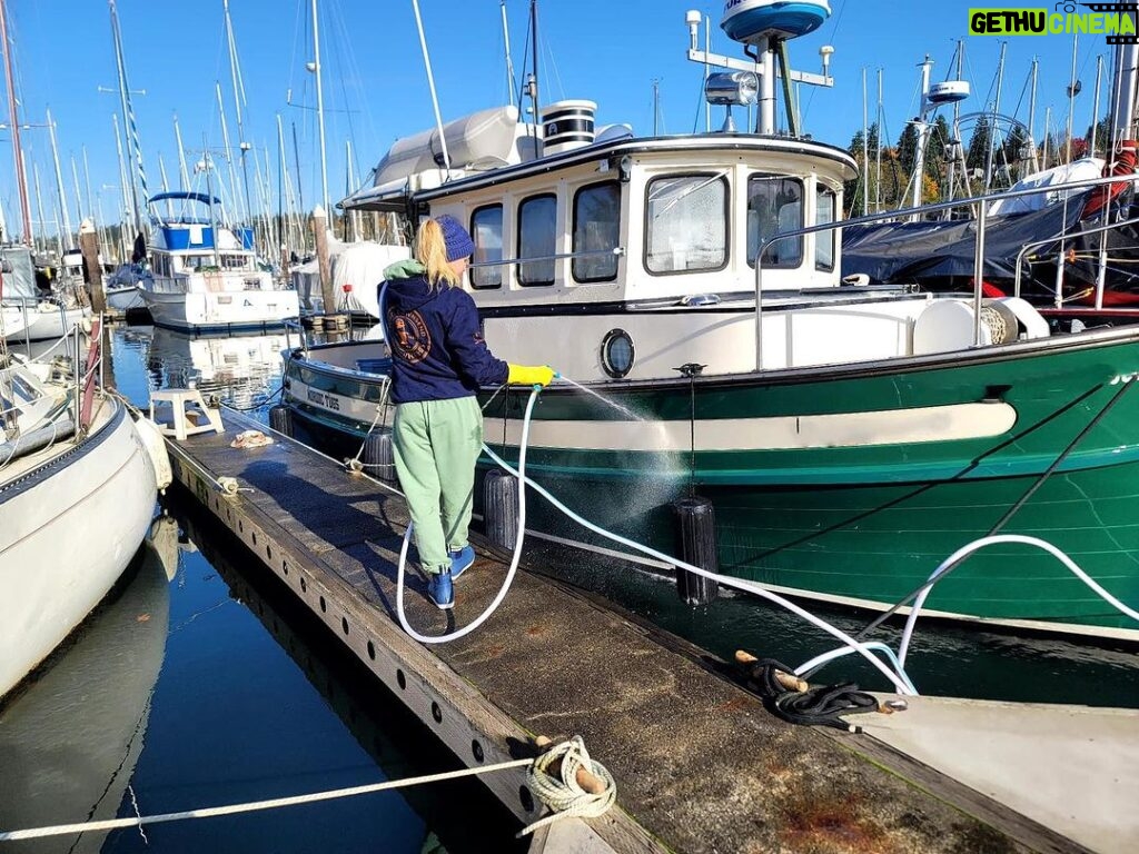 Valentina Shevchenko Instagram - I was missing my lovely #NordicTug so much 😍 Taking care of this beauty, because hull out and bottom painting are next ⏭️ 🥾 @hukgear #WashingtonState #PugetSound #FallVibes #OnWater #Navigation #Sailor #Captain #travel #traveldiaries #travelphotography #travelnow Puget Sound, Washington