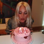 Valentina Zenere Instagram - 💖💖💖💖💖💖cumpleaños feliz, 26 años y me siento enormeeee ke me pasa. Tengo los mejores amigos que han logrado sorprenderme y hacerme feliz una vez más, gracias a todos por los mensajes de amor. Deseo siempre lo mejor que tenga esta vida para toda esta gente que amooo gracias