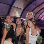 Valentina Zenere Instagram - empezando el año con mi gente bella