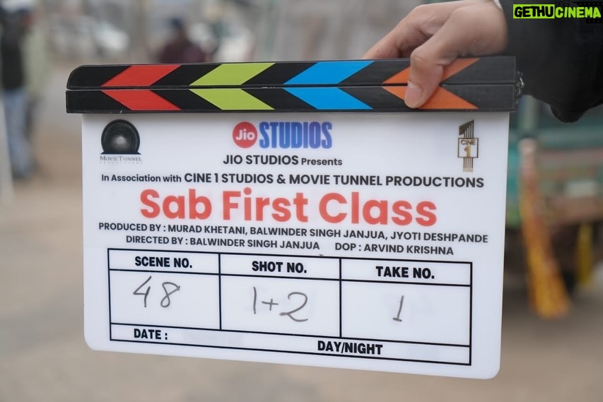 Varun Sharma Instagram - Starting off 2024 on a First Class note with gratitude and excitement as we commence our Shoot today for ‘Sab First Class’ with my Jigri @shehnaazgill helmed by @balwindersinghjanjua and Produced by @muradkhetani Sir @cine1studios @movietunnelproductions & @officialjiostudios This one is gonna be a Super fun ride and this one’s for everyone who’s been there and your support is why life mein ‘Sab First Class’ hai! ❤️💫 Jai Mata Di 😇✨