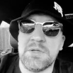 Vasiliy Vakulenko Instagram - «Удали» Кстати, трек уже во всех топ-чартах! Спасибо вам!