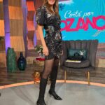 Verónica Lozano Instagram - KSK 🤩 Que look te gusta más para este viernes ? 1/2/3 🧐 @kosiuko @cynthiakern 🌷