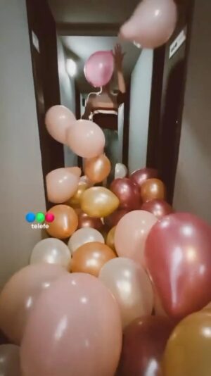 Verónica Lozano Instagram - Gracias Gracias Gracias ! #53
Video del amor de @fermaruri •
Luego me pongo más sentimental y escribo 😊😍🌷