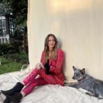 Verónica Lozano Instagram - Se viene le lunes , se hace lunchera, gimnasia , se trabaja y se hace remiseria. Me@despido del domingo con este reel @vlbyantolin 💌• @margiefranzinishoes 🍀 @cristinacagnina @irearcieri 🦋