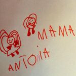 Verónica Lozano Instagram - Buscar en el carrete , buscarte para tenerte un ratito .. fotos q nos hacen viajar en el tiempo , que nos traen sabores y aromas . Estás en mi , en mi corazón ♥️ Mamá, ma , mami! Te extraño y te tengo . Gracias Antony por hacerme mamá, por este viaje hermoso y loco , por nuestros días de amor y de peleas. Gracias por este desafío . Gracias Corchi por la familia q somos 💝• Feliz día para todas las Mamás de este universo 🐶🐈👶🏻🌸💘