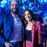 Verónica Lozano Instagram - Día de festejo #somosparamount #upfront2023🦋 @paramountplusla Somos una banda linda , las fotos representan solo una parte de este equipo hermoso de trabajo . Agradecida de la posibilidad de tener un trabajo q amo , celebro y disfruto . Hoy presentamos la programación 2023! Gracias a Uds por estar junto a nosotros día a día . Felicitaciones a mis compañeros y compañeras q gestaron un show enorme y divino ! La clave de todo :el trabajo en equipo 💝• @darioturo @guillermo.pendino @andrea_tuozzo @sperincioli •