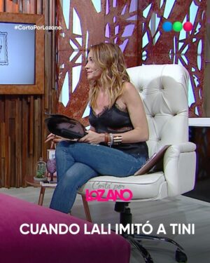 Verónica Lozano Instagram - Felices 8 años #CortaPorLozano 💜

Te queremos mucho @verolozanovl 💖

Mirá Corta Por Lozano de lun a vie a las 14.30 por @telefe