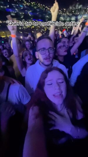 Victória Diniz Instagram - não é um boneco hein KKKKKKKK