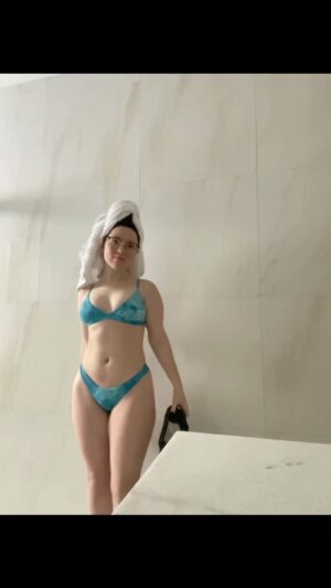 Victória Diniz Instagram - De janeiro para agosto foram menos 8kg, e é só o começo ❤️