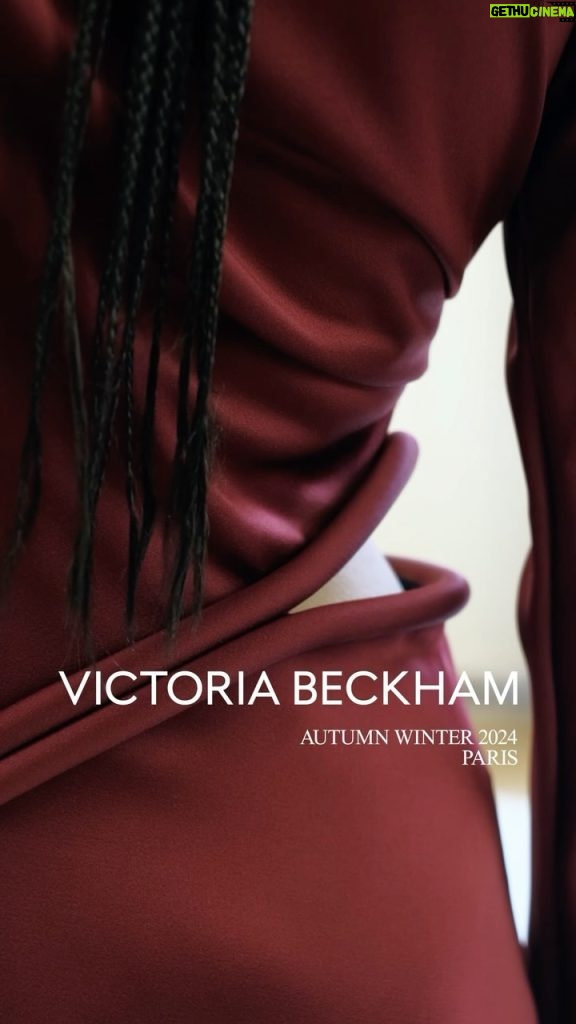 Victoria Beckham Instagram - VICTORIA BECKHAM AUTUMN WINTER 2024 Watch the runway show on Instagram Live, Friday 1 March. 20:00 GMT / 21:00 CET / 15:00 EST #VictoriaBeckham #VBAW24