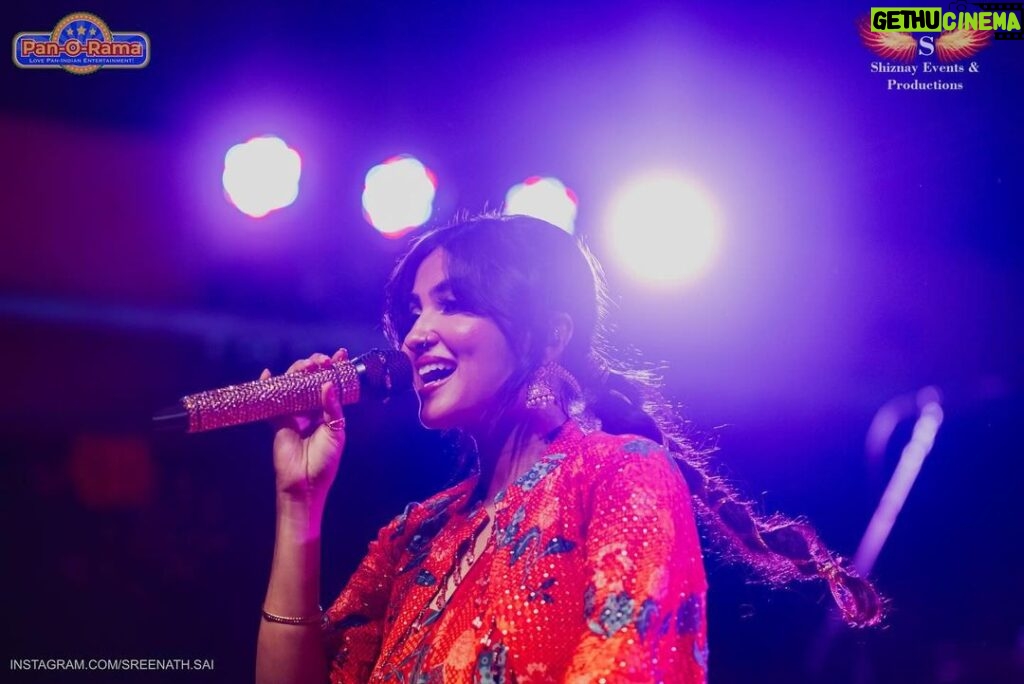 Vidya Vox Instagram - shots from Michigan last month 🥰 📸: @sreenath.sai 💃🏽: @diademstore.in The Crofoot