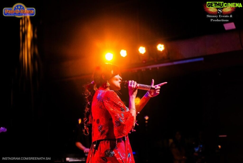 Vidya Vox Instagram - shots from Michigan last month 🥰 📸: @sreenath.sai 💃🏽: @diademstore.in The Crofoot