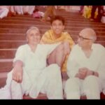 Vikas Khanna Instagram - Every morning my BIJI woke us up by saying - RAM RAM. And when I used to call her from US & say - PAARIPAANA (I bow & touch your feet), she would always say - Jiyunday Raho (stay blessed). How much I miss her voice. ❤️ All my culture-traditions of India came from her. She was the only person who stood by me to choose cooking and listen to my heart. Without her support, a kid from a small town would have never dreamt sooo big. For me, it was all about winning the top awards in the World to honor her. This pic is from 1991 summer when my grandpa took me Haridwar for blessings. This was right after my admission in Hotel Management at @wgsha.manipal I miss you. ❤️