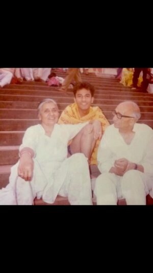 Vikas Khanna Instagram - Every morning my BIJI woke us up by saying - RAM RAM. 
And when I used to call her from US & say - PAARIPAANA (I bow & touch your feet), she would always say - Jiyunday Raho (stay blessed). 
How much I miss her voice. ❤️

All my culture-traditions of India came from her. 
She was the only person who stood by me to choose cooking and listen to my heart.
Without her support, a kid from a small town would have never dreamt sooo big. 
For me, it was all about winning the top awards in the World to honor her. 

This pic is from 1991 summer when my grandpa took me Haridwar for blessings. This was right after my admission in Hotel Management at @wgsha.manipal 

I miss you. ❤️