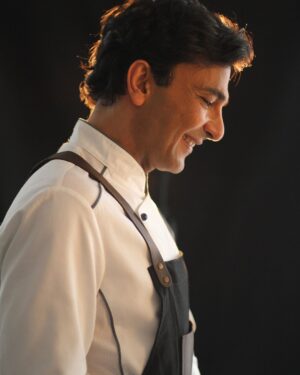Vikas Khanna Instagram - Shooting back to back. 
Dishes, profiles, covers, new book. 

Though I was completely heartbroken from @americansikhfilm not selected for Academy shortlisting. 
But I’ve learnt a BIG lesson from our Exec Producer @guneetmonga 
Please bookmark her words - 

“Embracing rejection and failure as stepping stones toward success unleashes an unstoppable force within us! When you harness this mindset, nothing in this universe can hinder your path forward.”

Once again, thank you everyone for your love & support.